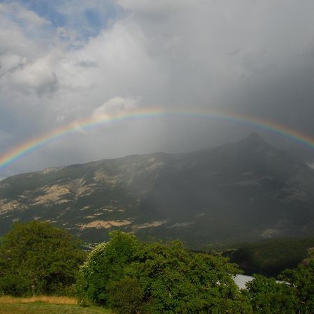 La Ferme De Beaute Bed & Breakfast Chateauroux-les-Alpes Екстериор снимка
