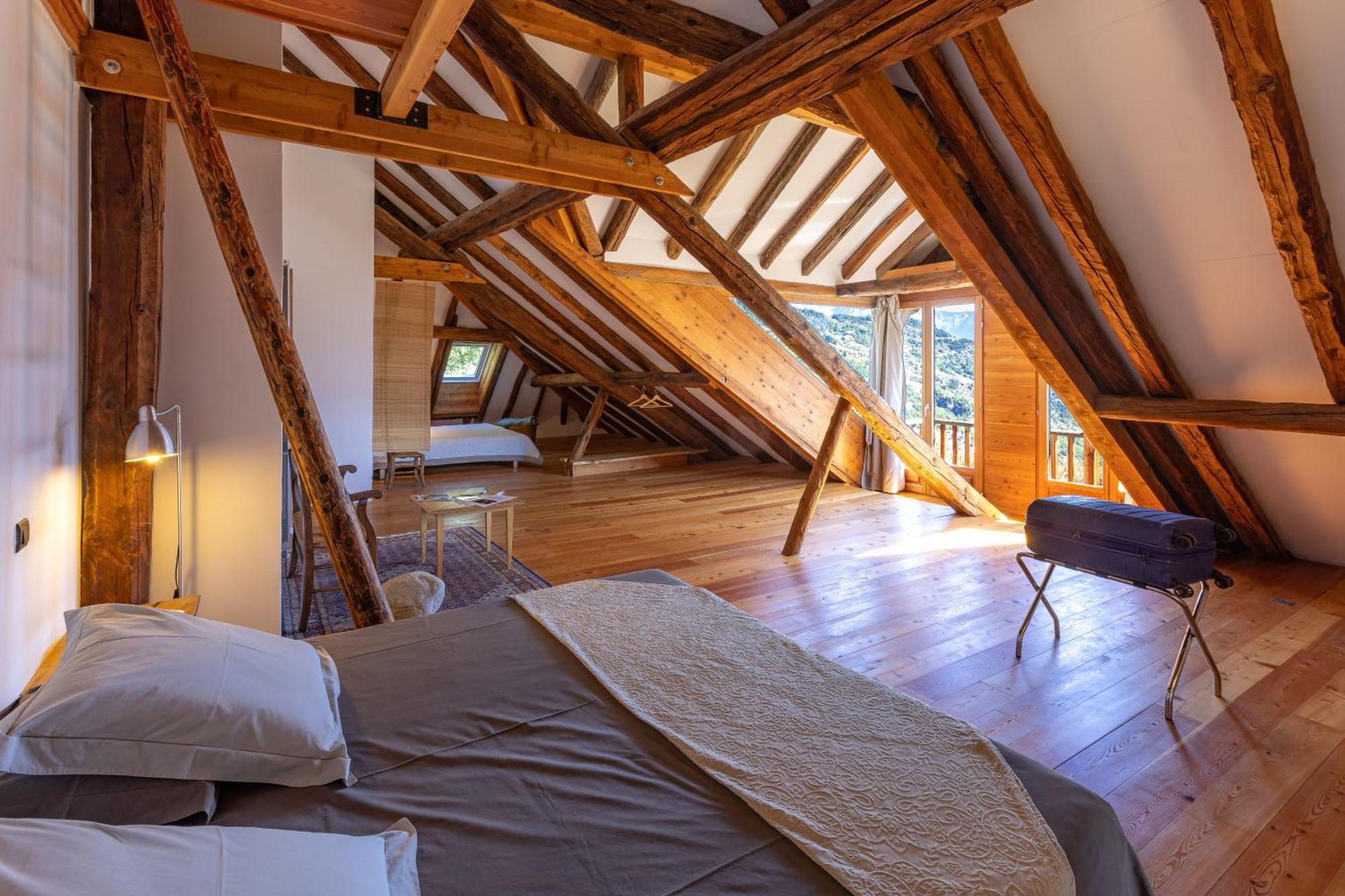 La Ferme De Beaute Bed & Breakfast Chateauroux-les-Alpes Екстериор снимка